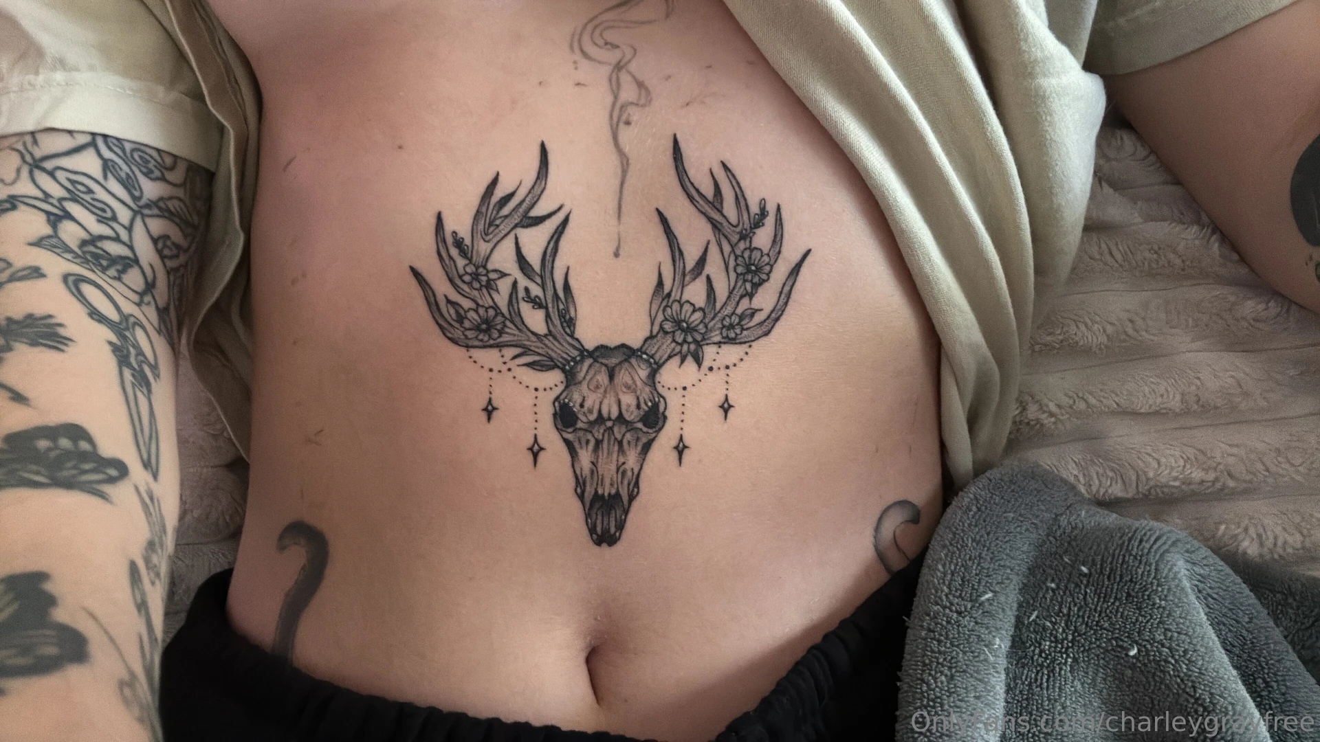 Look at my new tattoo i m obsessed 