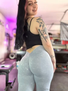 It s your girls birthday today go ahead dm me show me some love part 1