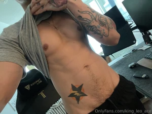 Trying to grow my happy trail and i need someone to lick it down to my part 1