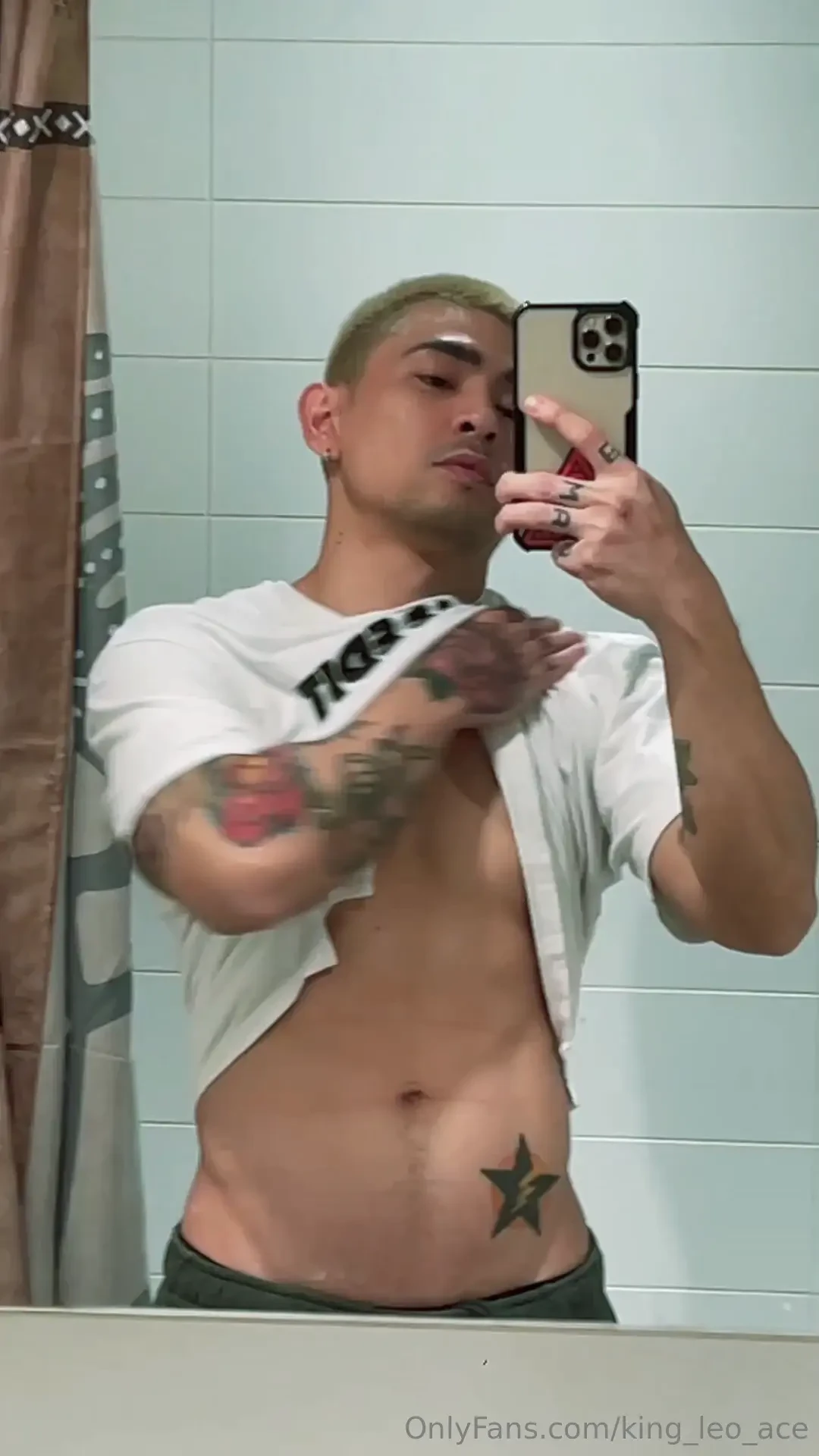 I gotta get a longer mirror 