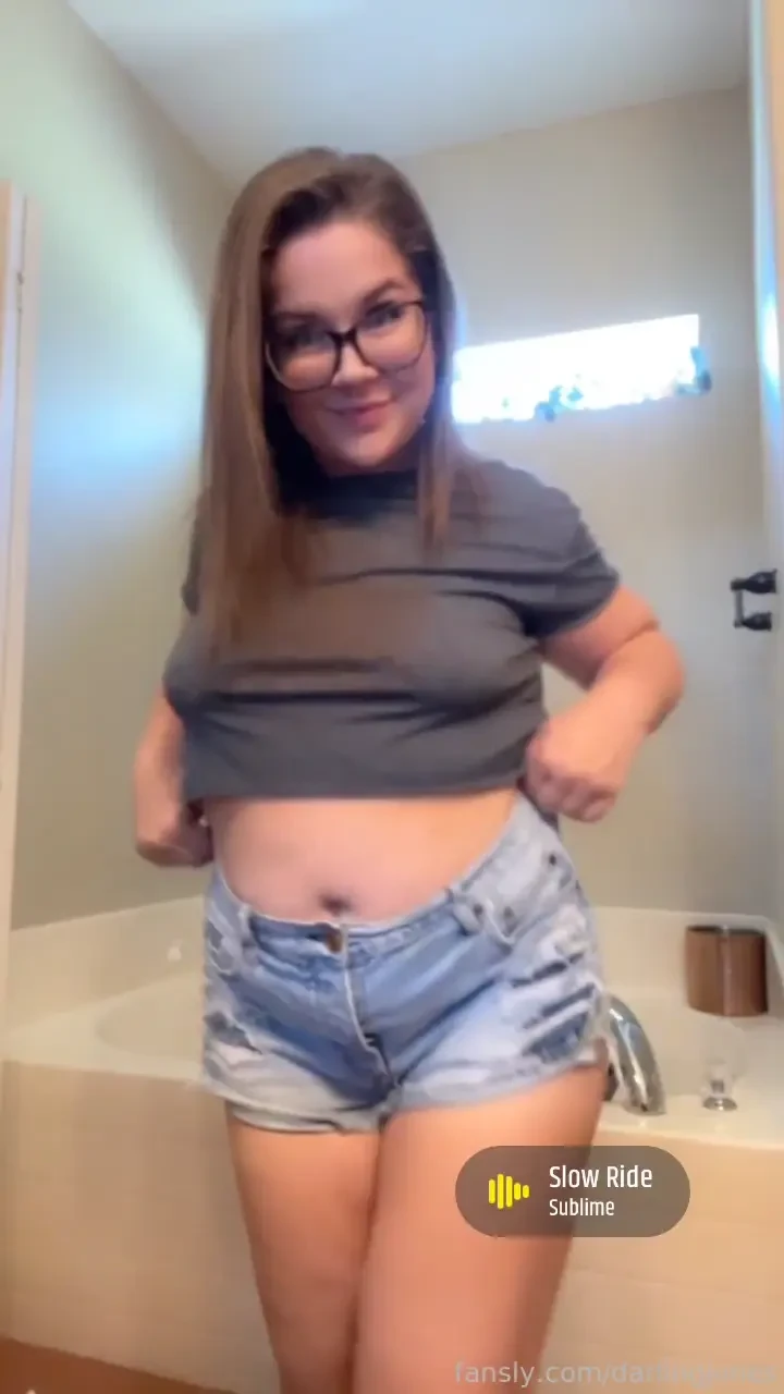 Ootd slutty mom edition fyp darlingjones thick mommy milf 
