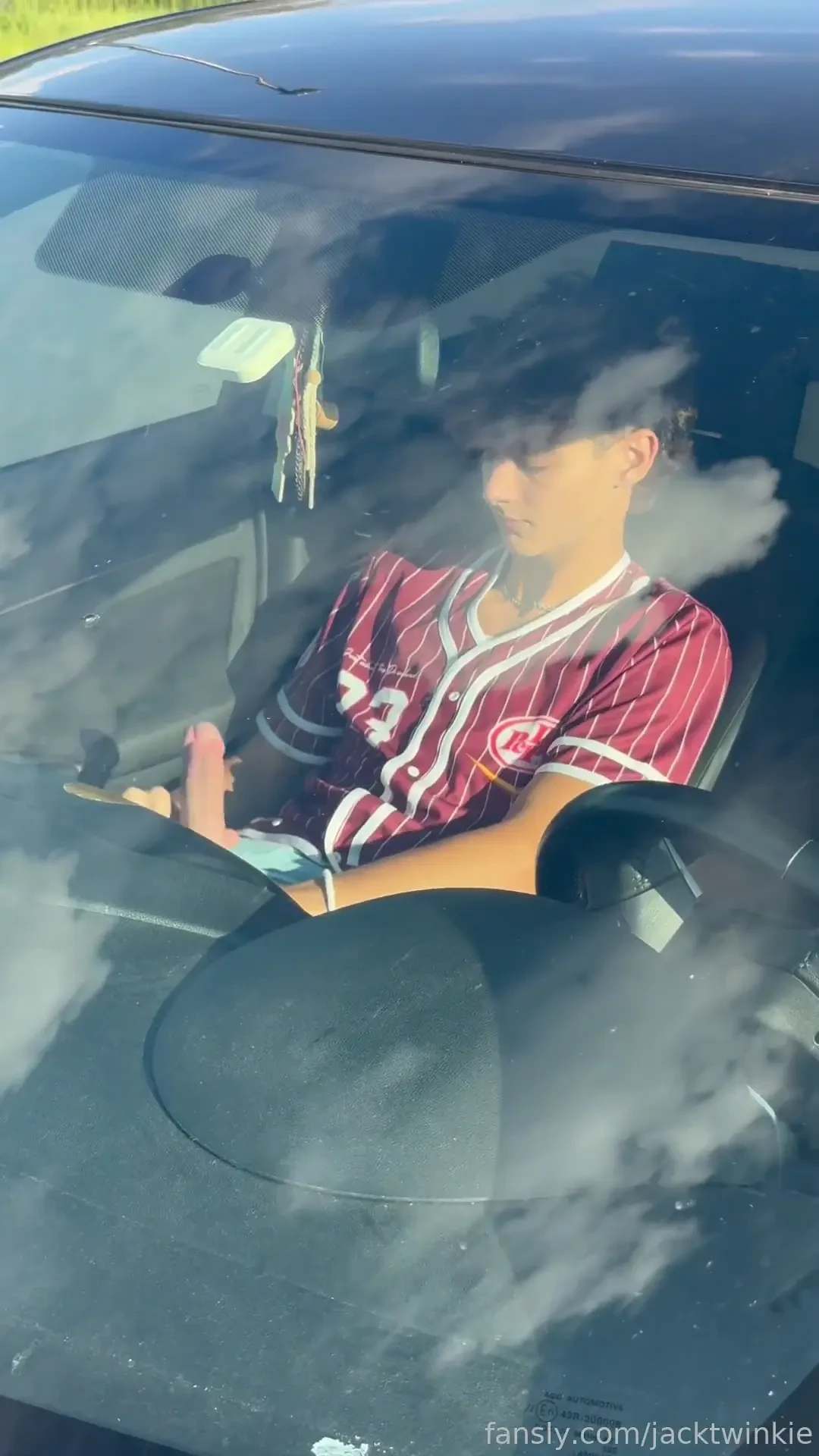 Couldn t keep it in my pants while in my car twinks gay carsex gaysex 