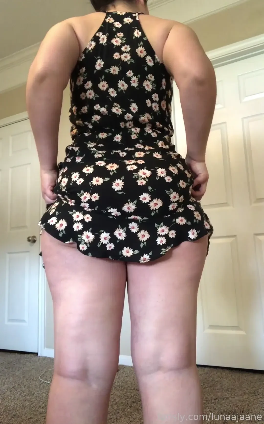 Would any of you eat my ass 