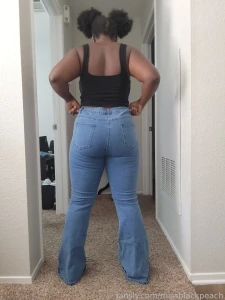 How do i fit all this ass in them jeans fatass bigass bigbutt jeans