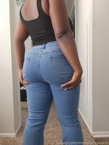 How do i fit all this ass in them jeans fatass bigass bigbutt jeans part 4