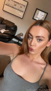 As hard as i try there s no hiding these curves fyp curvy ass bigass part 7