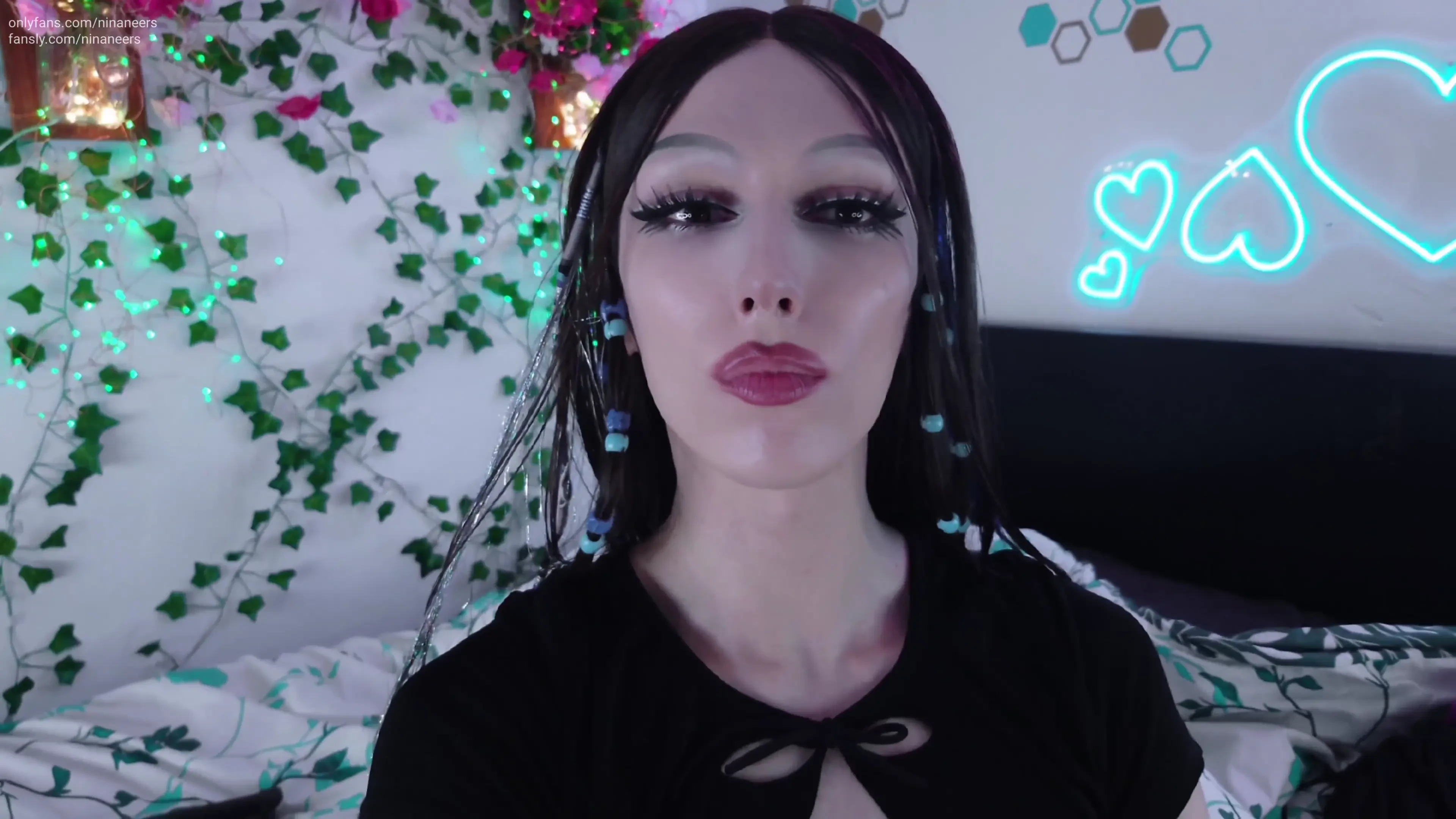 Whenever a giantess like me comes across a shrunken man like you i can part 1 