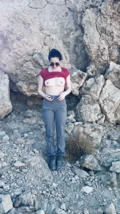 If i was on a hike and you saw me what would you do