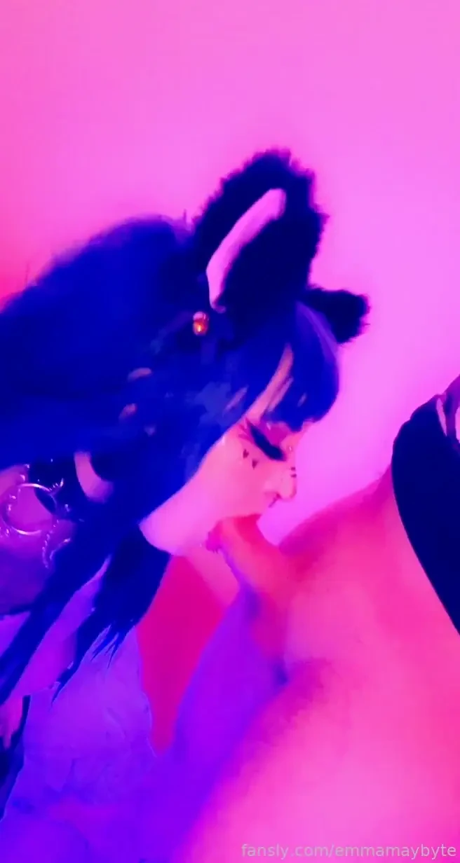 Subscribe to my platinum to watch me get fucked and suck part 2 