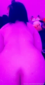 Watch me use my paddle on my thick ass and finger my gushing pussy and