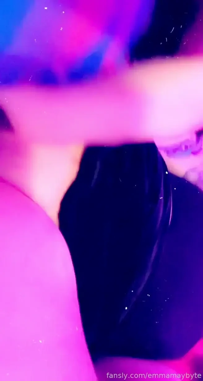 Watch me squirt with my 10 inch tentacle cock 