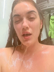 Took a shower took a lot of photos do you want to see some tits shaved