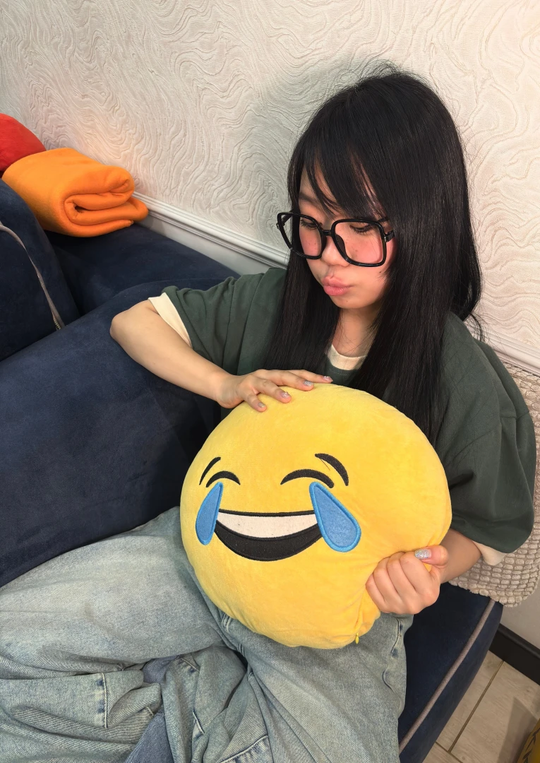 Fyp asiangirl babyface cute daddygirl shy waify young asian what do we 