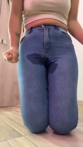 Desperation and wet pants pis sucio omo omorashi desesperaci n