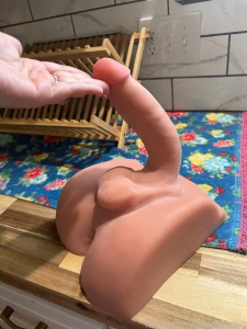 New toy it s so big it can barely fit inside of me whew ebony nsfw part 1