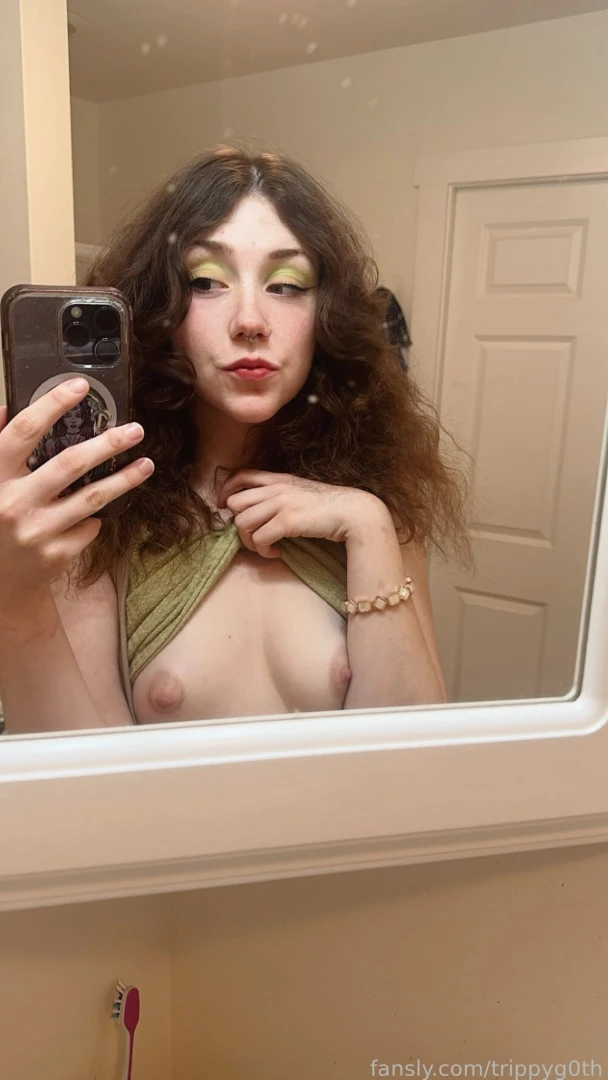 Rate my tits from 1-10 i would loveee to know your thoughts tits nude 