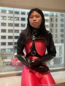 2025 06 05 part1 wearing straight jecket by myself latex zantai part 4