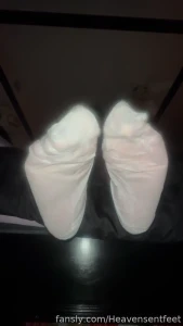 Sweaty sweaty sweaty sweaty feet