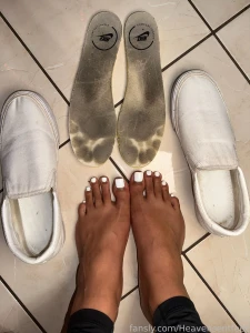 What happens when i take my insoles out of my white vans that i wear