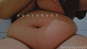 Tummyyy im so round -