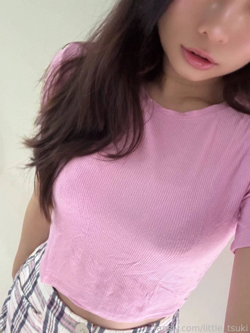 How do you like my new lip gloss asian boobs cute dildo horny leggings 