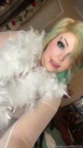 Red or white part 24