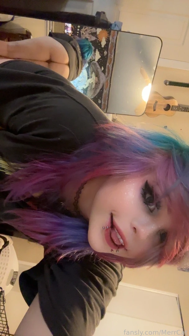 Scene girl in your shirt or no part 1 