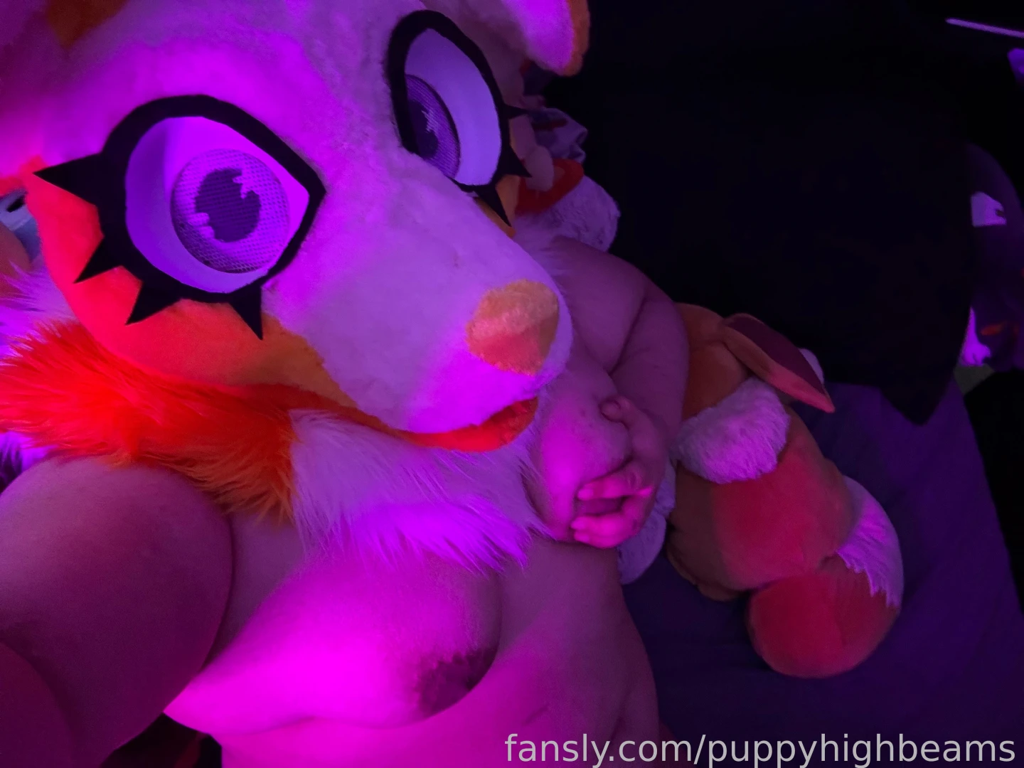 I bet you wish that was your hand instead of mine 