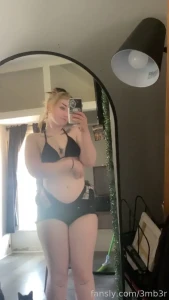 They liiiivee i m alive i ve been working on myself a lot but i m