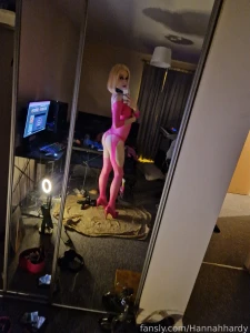 Lil photoset from my previous post loooooove wearing pink so much xo part 1