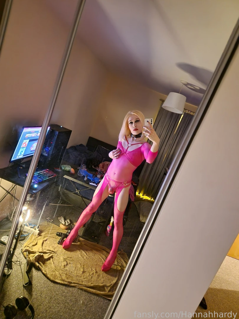 Lil photoset from my previous post loooooove wearing pink so much xo part 9 