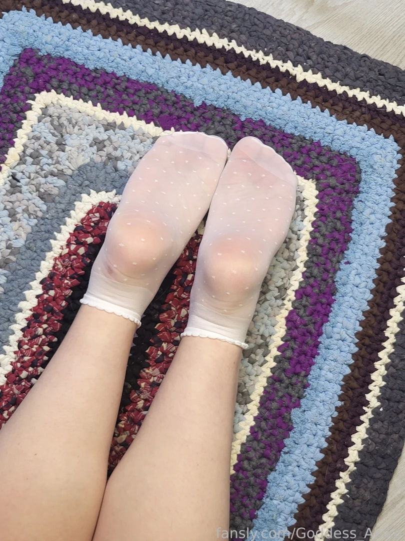 Cutie feet in cutie socks part 2 