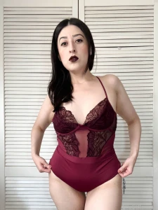 Este color me luce muy bien brunette curvy ellastroman latina mexicana