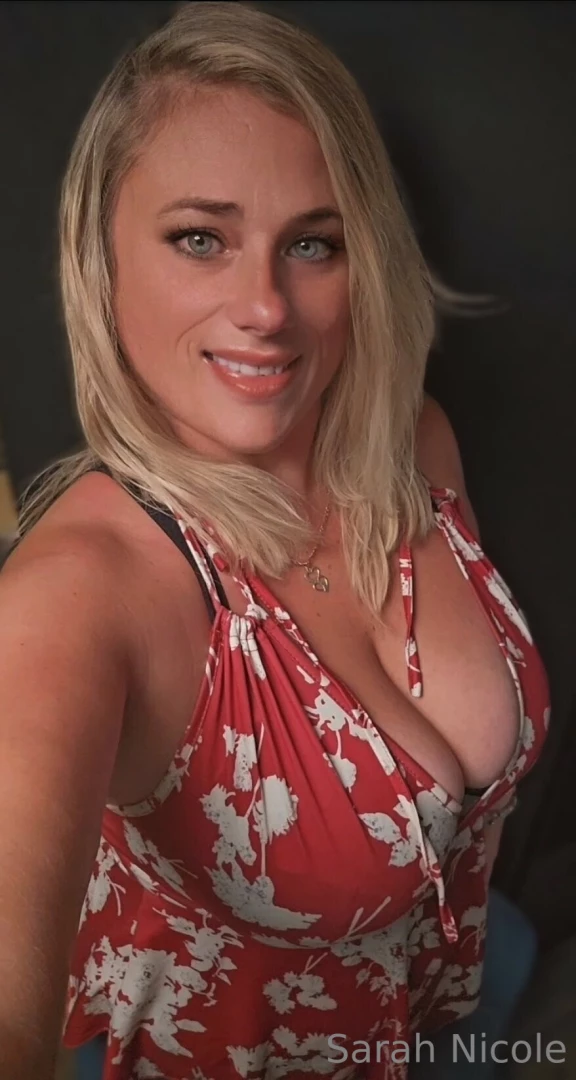 Happy humpday check your dms babe 