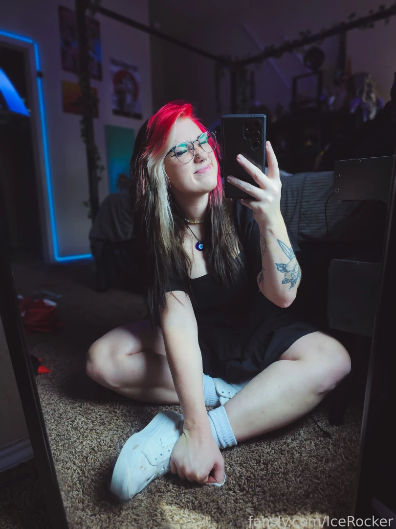 It seems my night has opened up stream in an hour would you come keep 