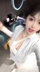 690306643547664384 part 1