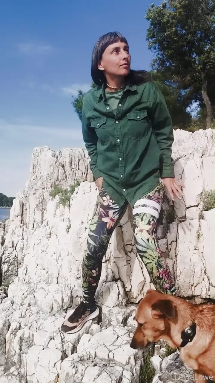 Peeing by a busy trail by the beach just couldn t wait any longer fyp 