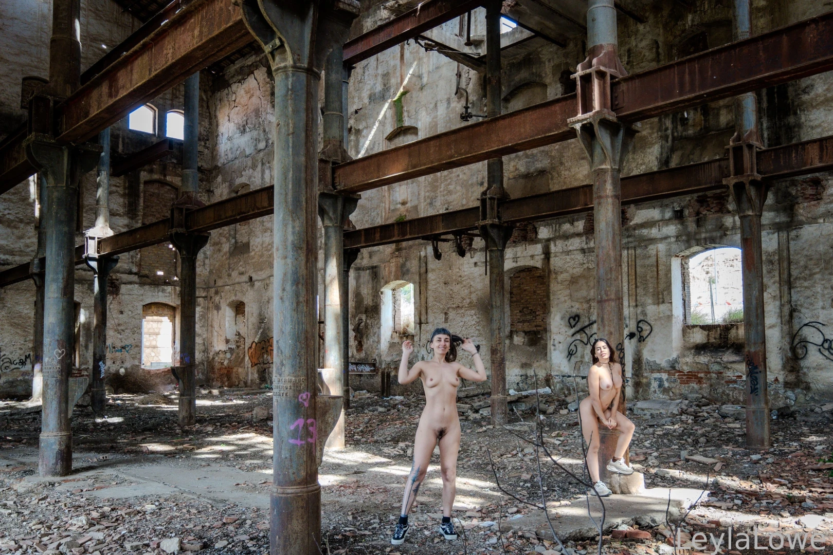 Photoset with mar in an abandoned house in the middle of some town in part 6 