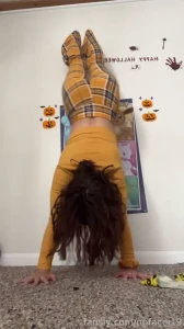 The famous yellow pants flexible yoga flexibility leggings ass