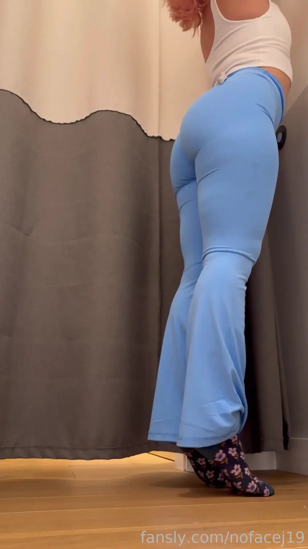 That arch at the end leggings ass booty asian 