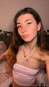 Umm irgendwie kann ich nicht schlafen bist du noch wach dann schreib