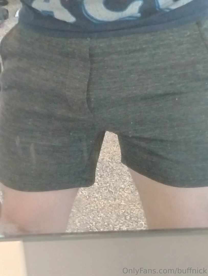 Whats that on the mirror 