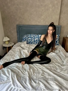Laying here drippin in latex waiting for someone who knows how to part 1