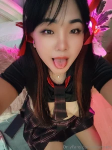 Sexting now would be hot part 1