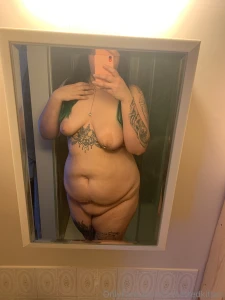 Took a quick pic as i passed the mirror
