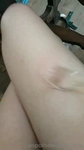 Slap slap petite trace de harnais sur la cuisse