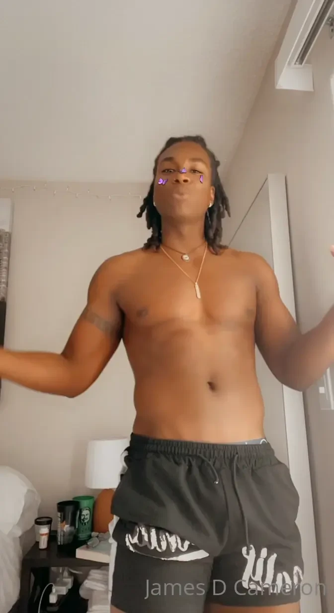 I am currently doing a date auction on my ig story and close friends 