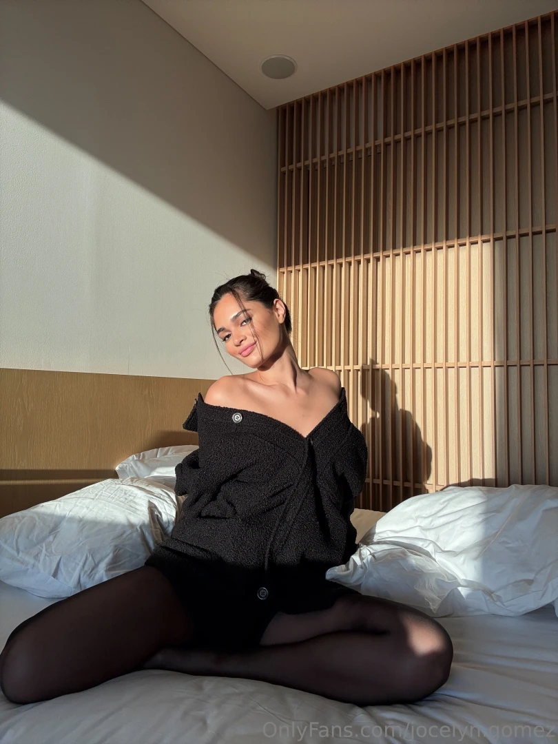 Pov you find me in your bed like this wyd 