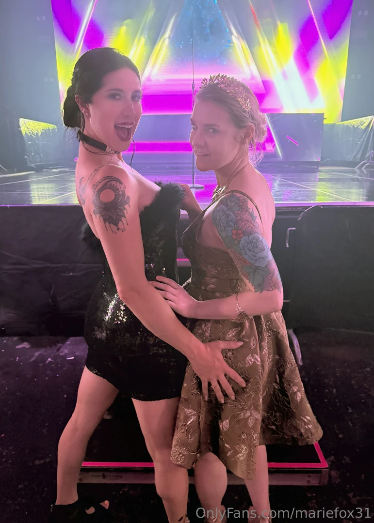 Down front for the awards show tonight i ran into fellow porn girl 