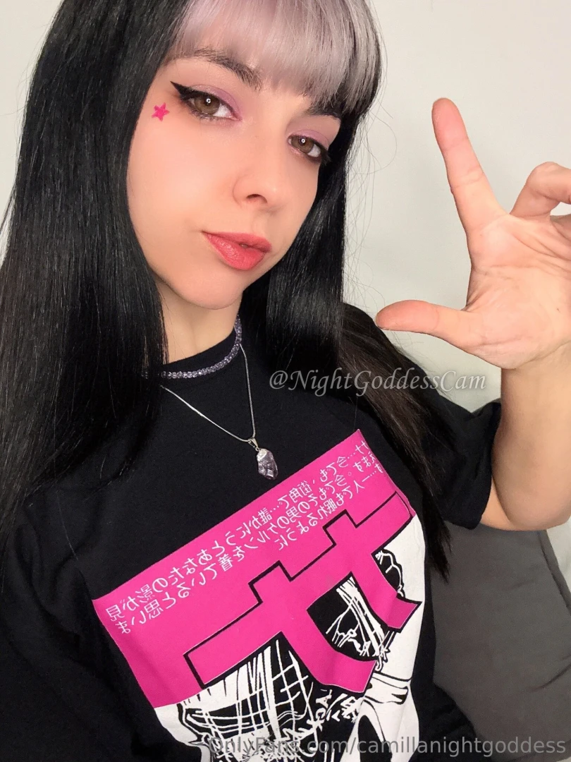 Hey simp what are u looking at oh right i m prettier than every girl 